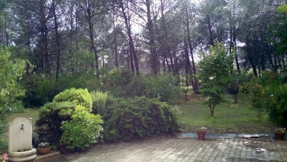 Le Clos Zinou Lambesc Exterior foto